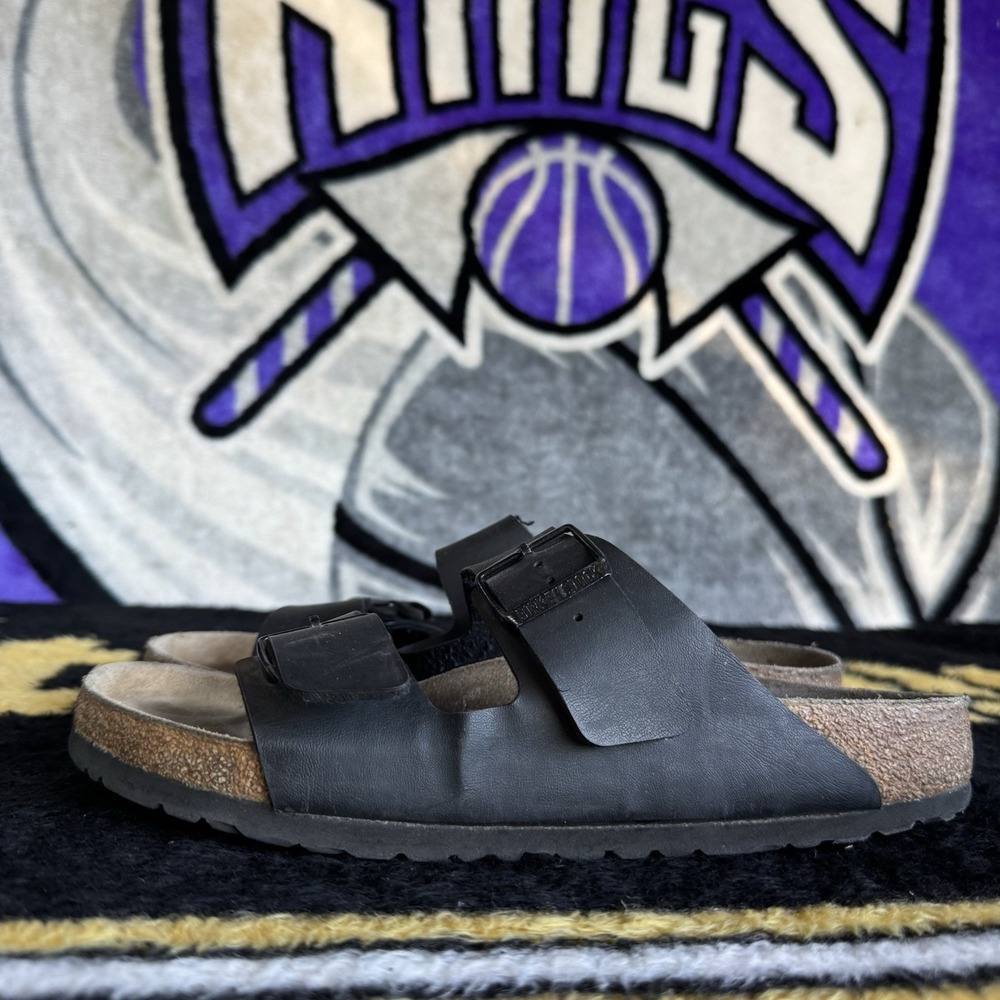 Size 42/M9 - Birkenstock Arizona Oiled Leather Sandals in Black